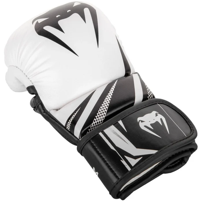 29590 29590