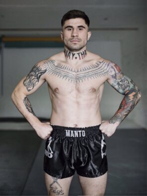 pol_pl_MANTO-spodenki-MUAY-THAI-DUAL-czarno-srebrne-1606_5