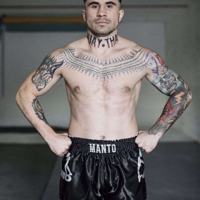 pol_pl_MANTO-spodenki-MUAY-THAI-DUAL-czarno-srebrne-1606_5 pol_pl_MANTO-spodenki-MUAY-THAI-DUAL-czarno-srebrne-1606_5